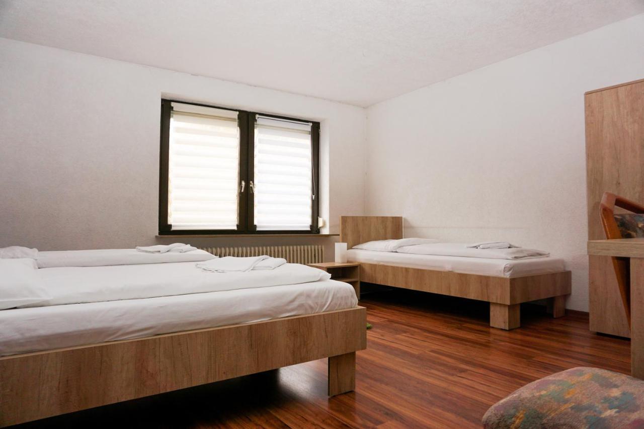 Hotel Kreuz Schwäbisch Gmünd Esterno foto